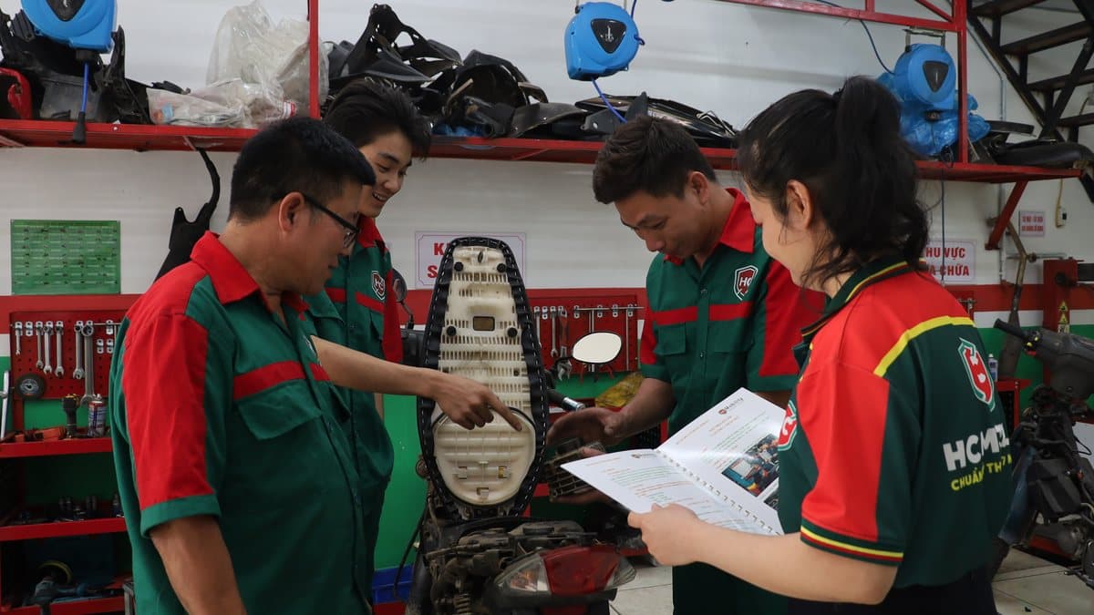 Lọc nhớt xe máy: khi nào cần thay, khác gì với lọc gió?